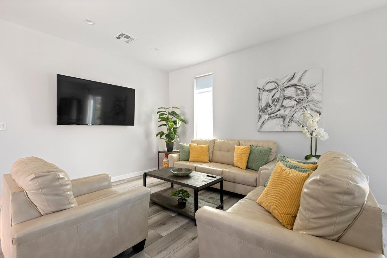 Adorable 3 Bedroom With Jacuzzi & *