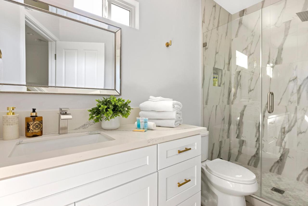 Adorable 3 Bedroom With Jacuzzi & Pensión
